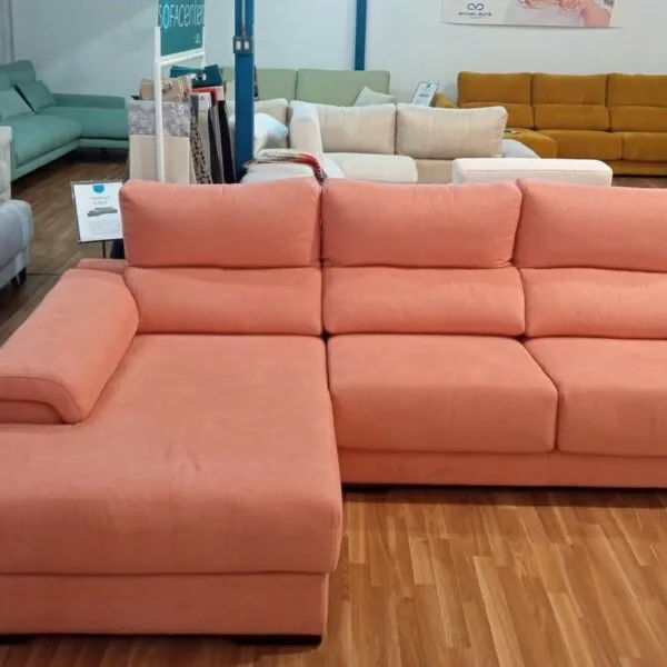 Sofa chais longue Dalia con asiento extensible y cabezal articulado